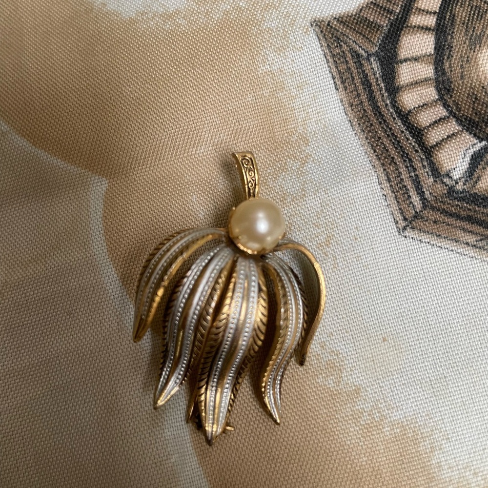Antique brooch. Costume jewelry